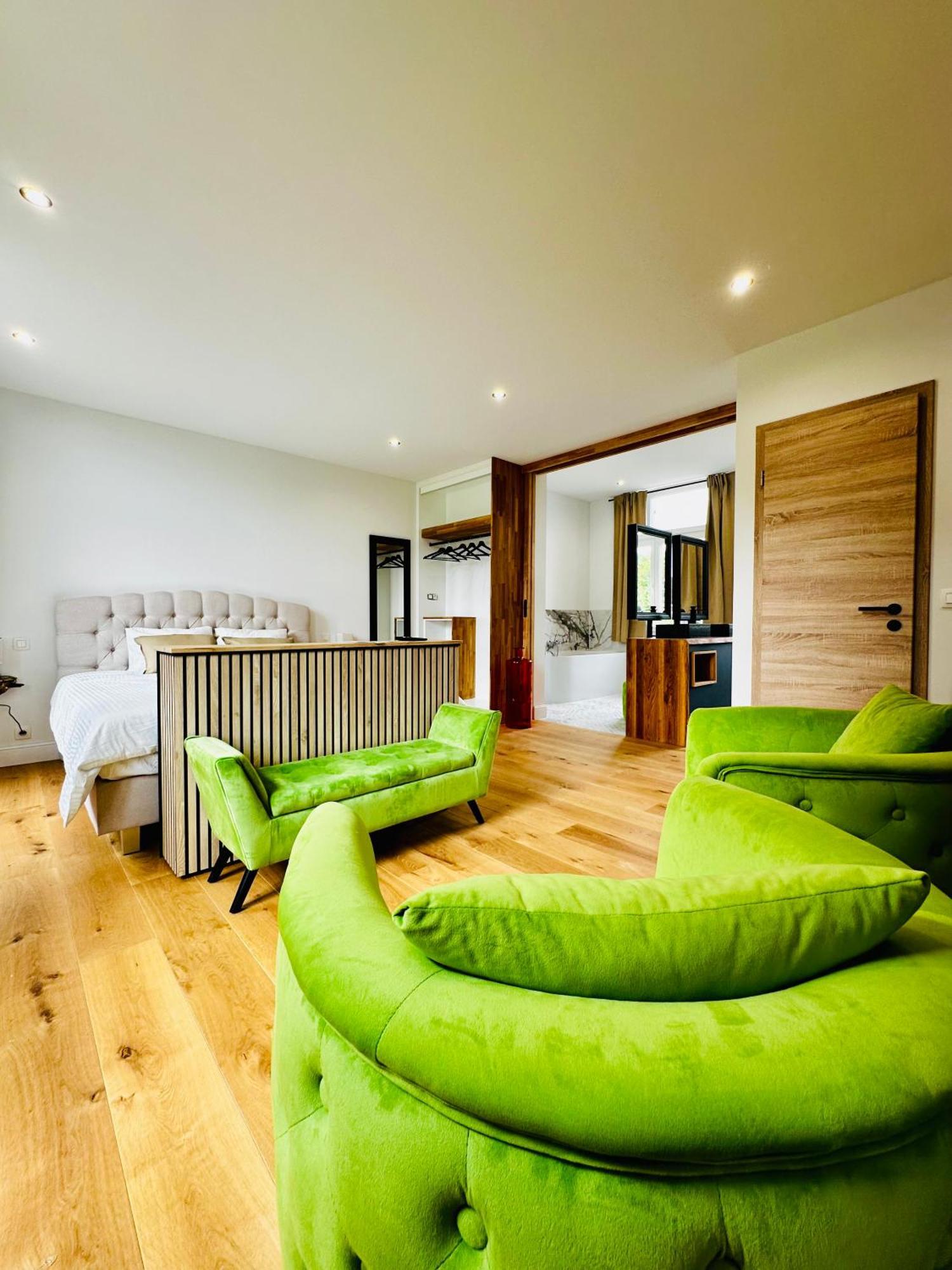 Suite De Luxe Au Chateau 105 Tinlot Exteriör bild